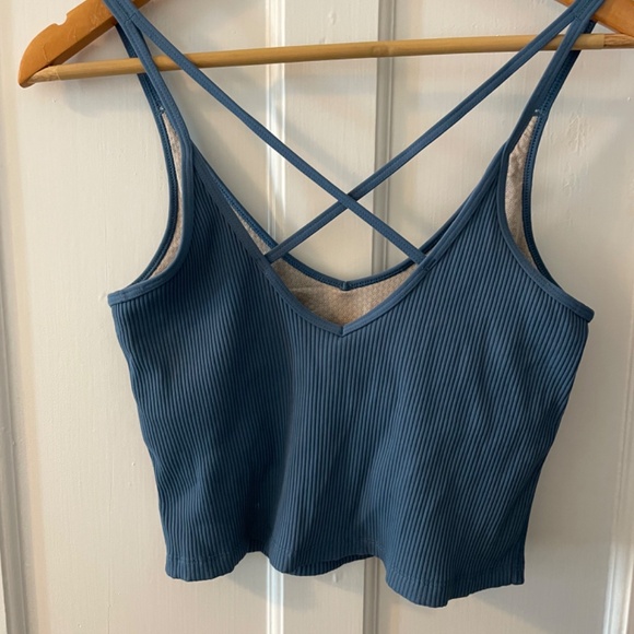Vuori Rib Crop Tank, color Pool Blue, size M - Picture 2 of 3